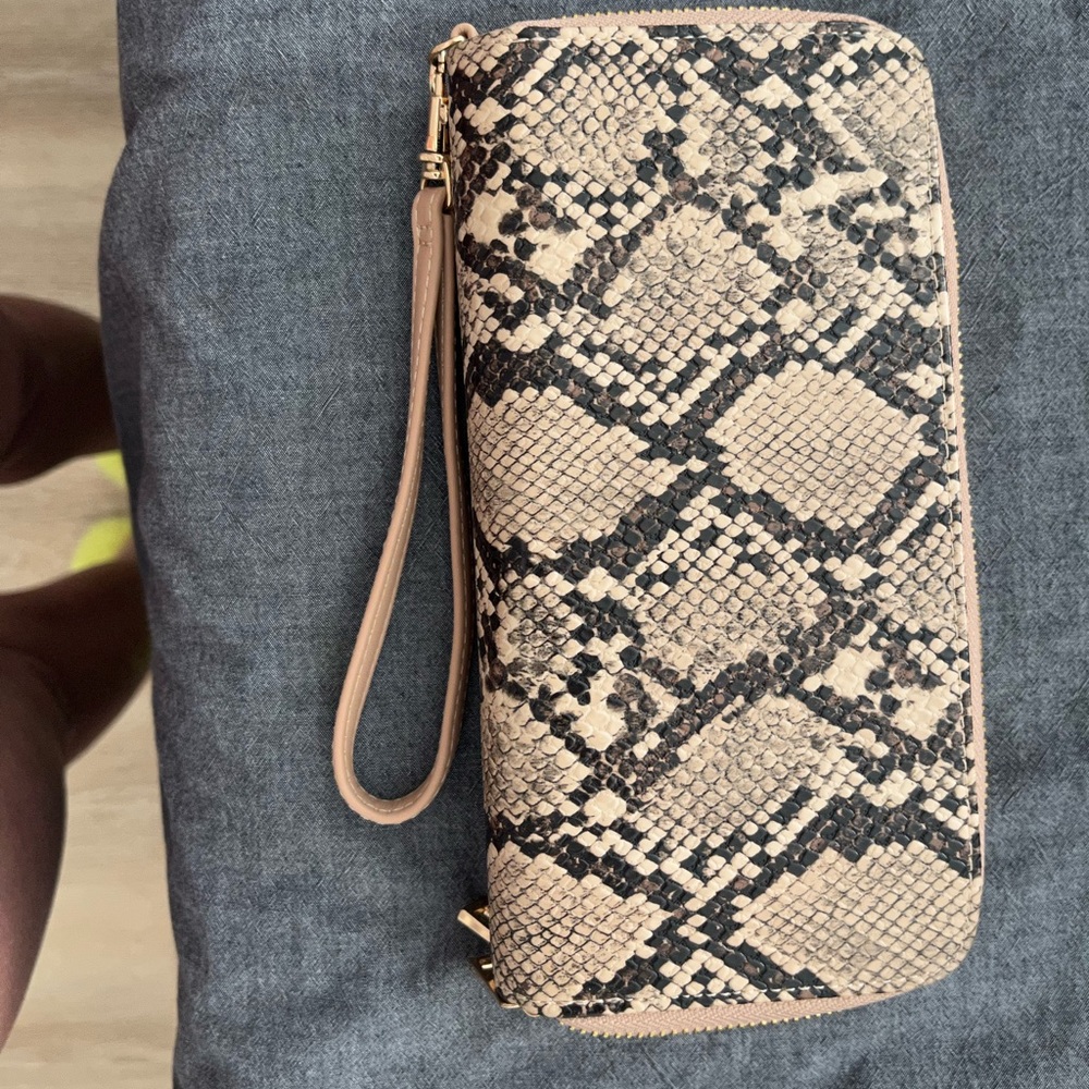 Snakeskin wallet